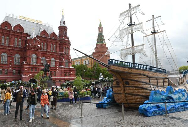 Кулинарные шоу, танцы и сапбординг: в Москве началась "Рыбная неделя"