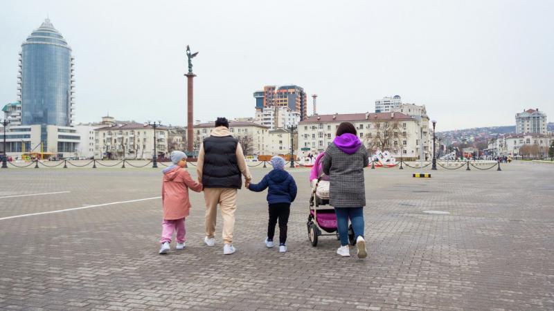 В России выросло число рождений третьих детей в семье