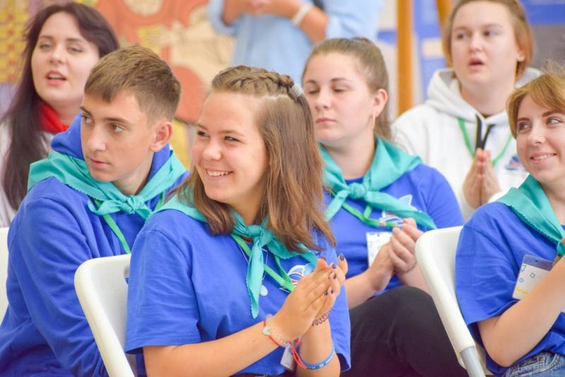 До конца лета проект «Университетские смены» на базе педвузов охватит более 3,5 тысячи ребят из ДНР и ЛНР