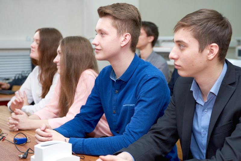 Минпросвещения России поддержит образовательные организации ДНР и ЛНР