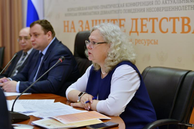 По два миллиона рублей получат все федеральные СУВУ на развитие программ по поддержке детей и подростков с девиантным поведением