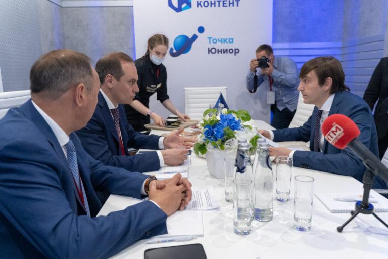 Сергей Кравцов обсудил с главой Мордовии Артемом Здуновым реализацию в регионе проектов в сфере образования