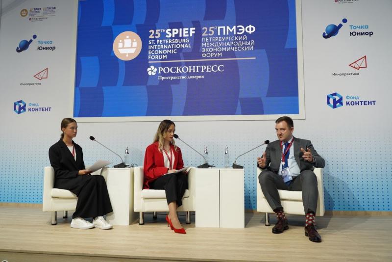 Сергей Кравцов обсудил со школьниками выбор будущей профессии и пользу цифровых решений в образовании