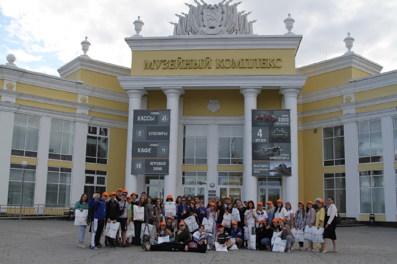 Для школьников из ДНР и ЛНР на площадках российских педвузов открываются новые «Университетские смены»