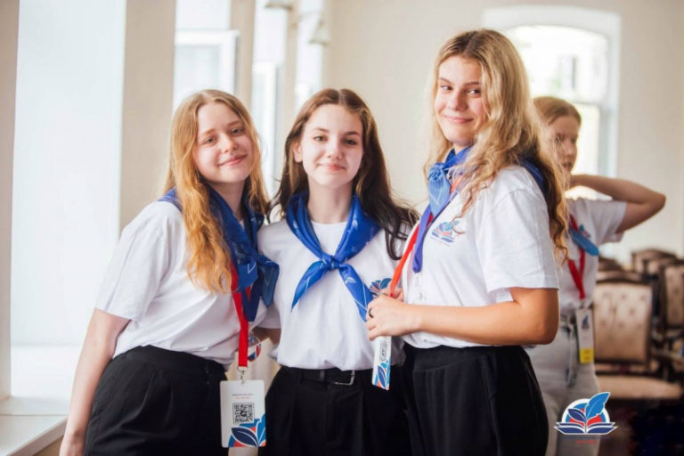 Новые «Университетские смены» открылись в педвузах России для школьников из ДНР и ЛНР