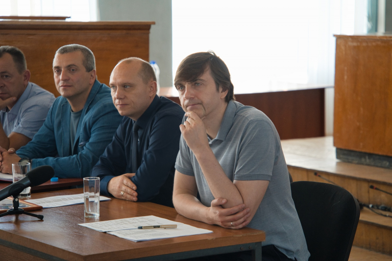 В гуманитарный центр Харьковской области прибыла учебная литература из России