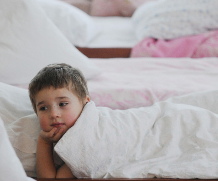 Здоровый детский сон: сколько должны спать дети до года и после