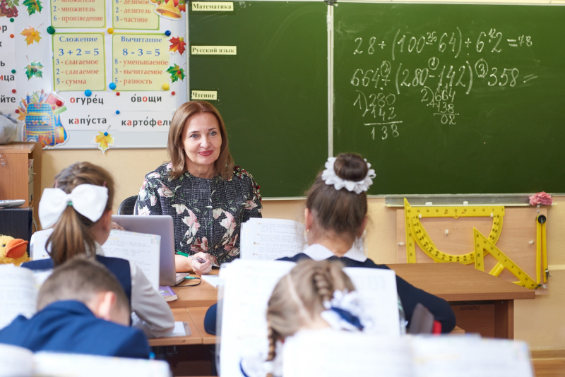 Интенсивы по преподаванию точных наук на русском языке пройдут для учителей из зарубежных школ