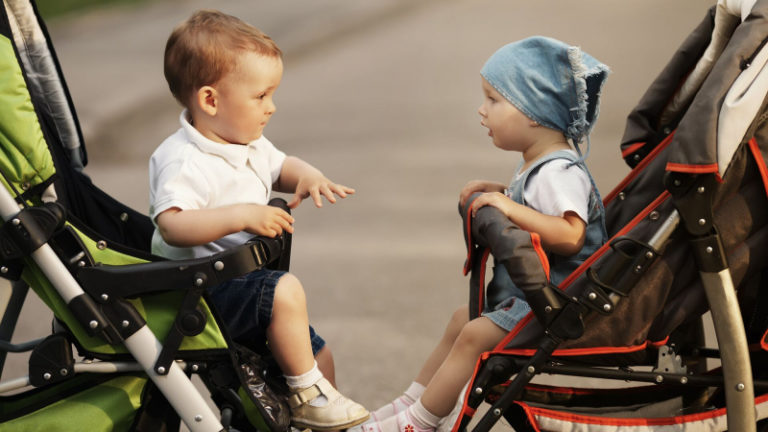 Как выбрать детскую коляску: основные критерии и рекомендации