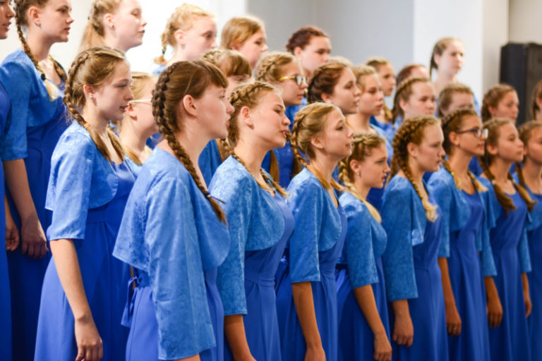 Минпросвещения запустило Всероссийский конкурс хоровых и вокальных коллективов