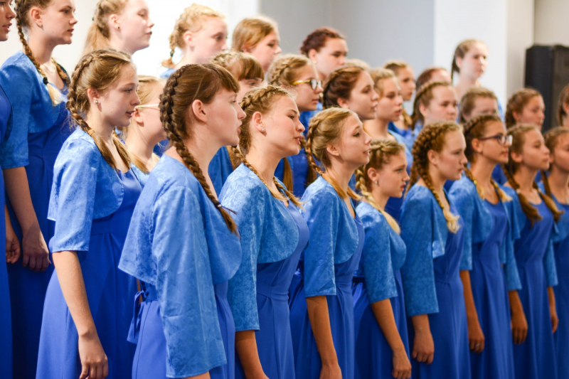 Минпросвещения проводит Всероссийский конкурс хоровых и вокальных коллективов 