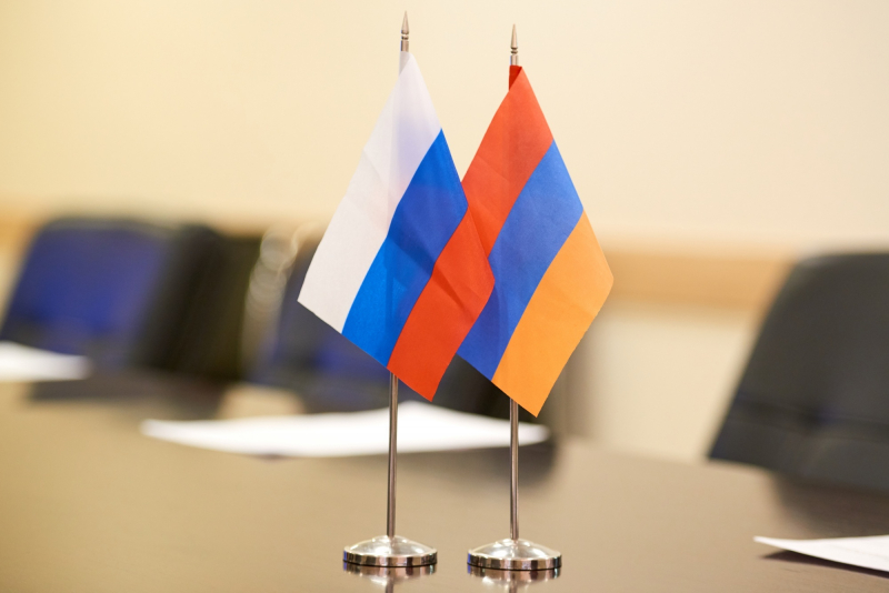 Россия и Армения продолжают реализацию совместных гуманитарных и образовательных проектов 