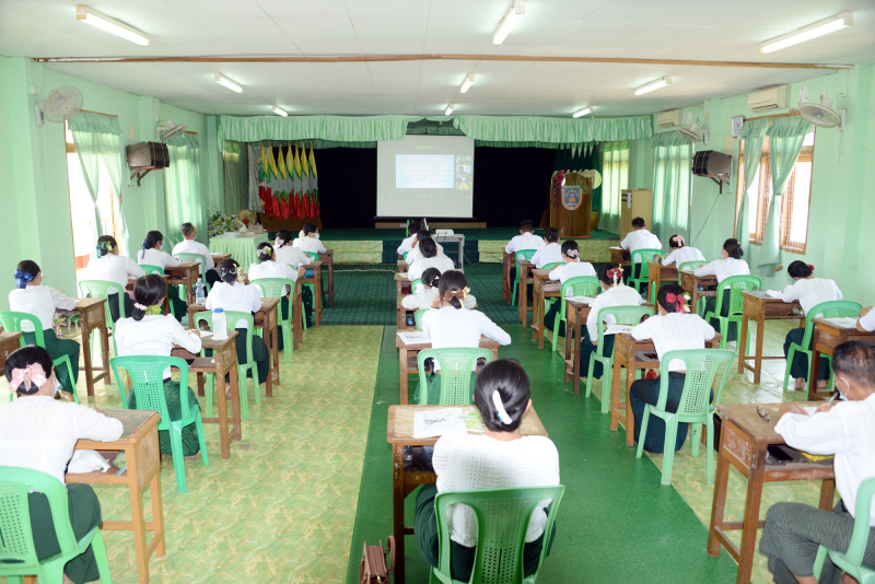В образовательных организациях Мьянмы начнут изучать русский язык